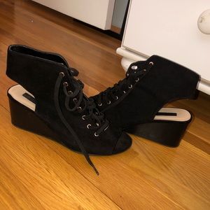 Open Heel Lace Up Shoes